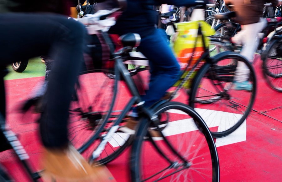 Bericht FD: Het vervoer van de toekomst: fiets, ov en heel veel apps bekijken
